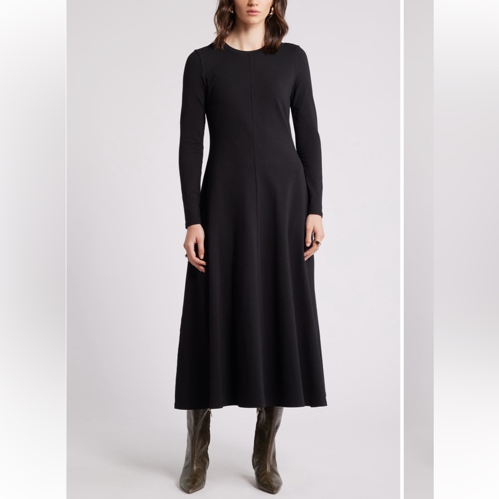 NWOT Nordstrom
Long Sleeve Crewneck
Maxi Dress Elegant Black Maxi Dress Size M